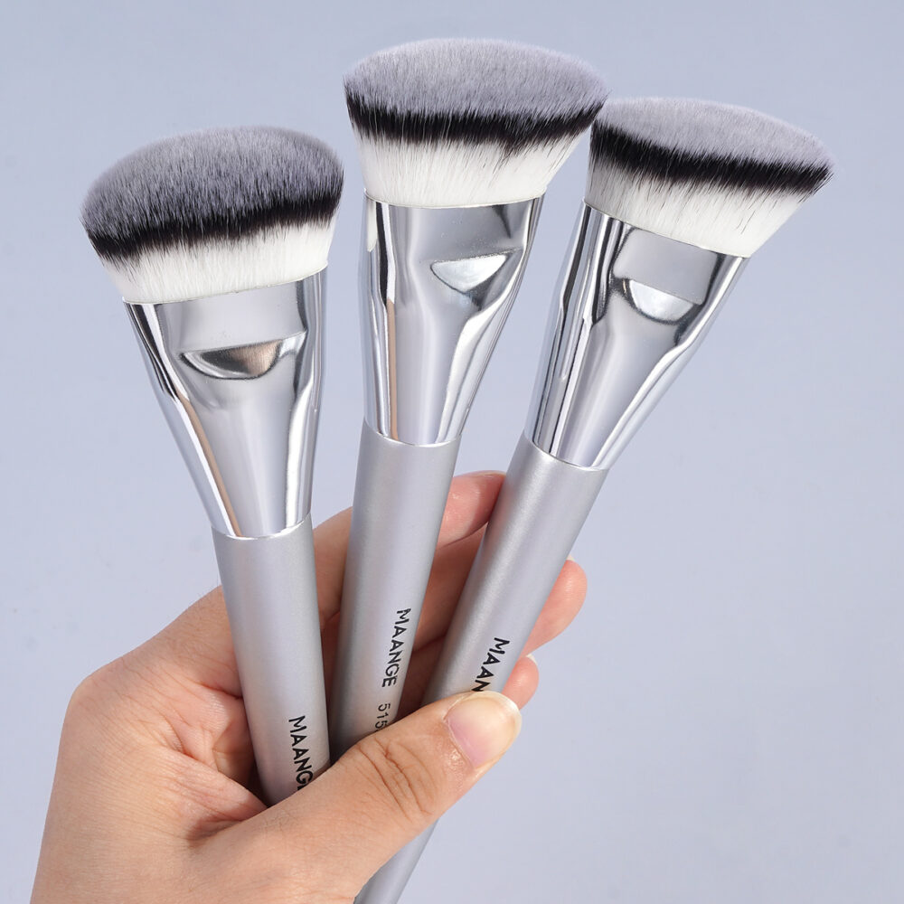 3 pcs large foundation makeup brush set with box - Image 4