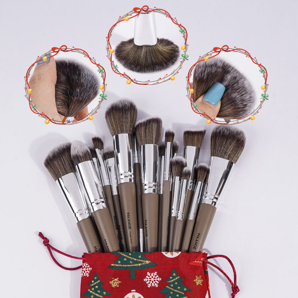 18 pcs makeup brush set and 5 powder puffs with Christmas themed velvet bag - Image 4