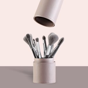 MAANGE Waterproof Cylindrical Makeup Organizer Storage Box Red Grey PU Leather Cosmetic Bag Zipper Closure Stylish Fashion Style - 图片 4