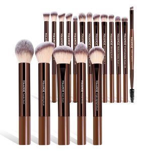 MAANGE Wholesale 18pcs Eyeliner Eyebrow Foundation Concealer Facial  Brushescustom OEM&OEM  Professional Makeup Brush Set