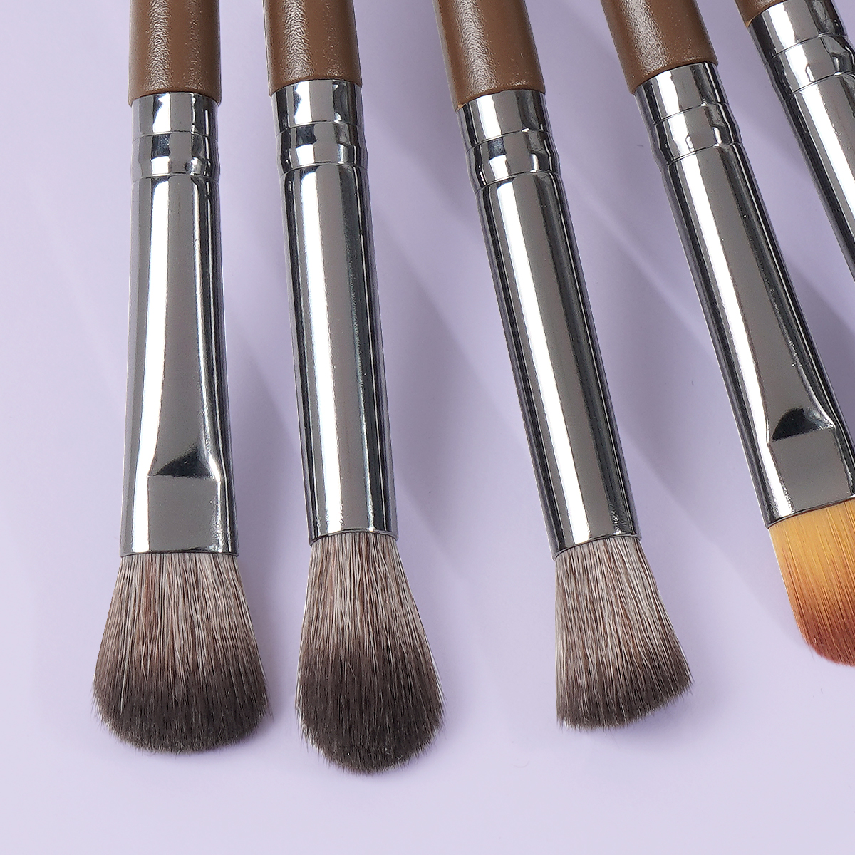MAANGE Professional 7pcs Makeup Brush Set Foundation Loose Powder Blush Eyeshadow Brush Facial Professional Makeup Brush Set - 图片 5