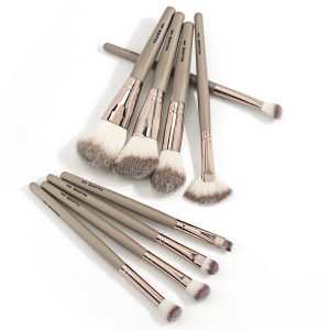MAANGE Wholesale 9pcs Makeup Brush  High-quality Cosmetic Brush Foundation Loose Powder Concealer EyeShadow Makeup Brush Set - 图片 6
