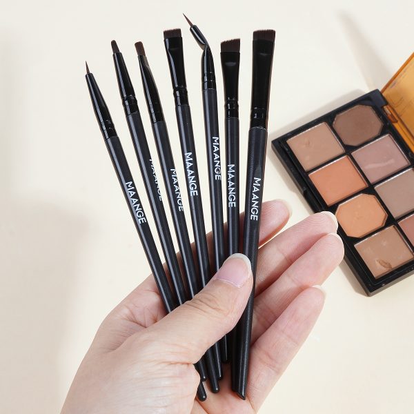 For MAANGE 7pcs Luxury Black Eyeshadow Brushes Private Label & OEM Makeup Brushes for Face & Concealer-Wholesale  Makeup Brushes