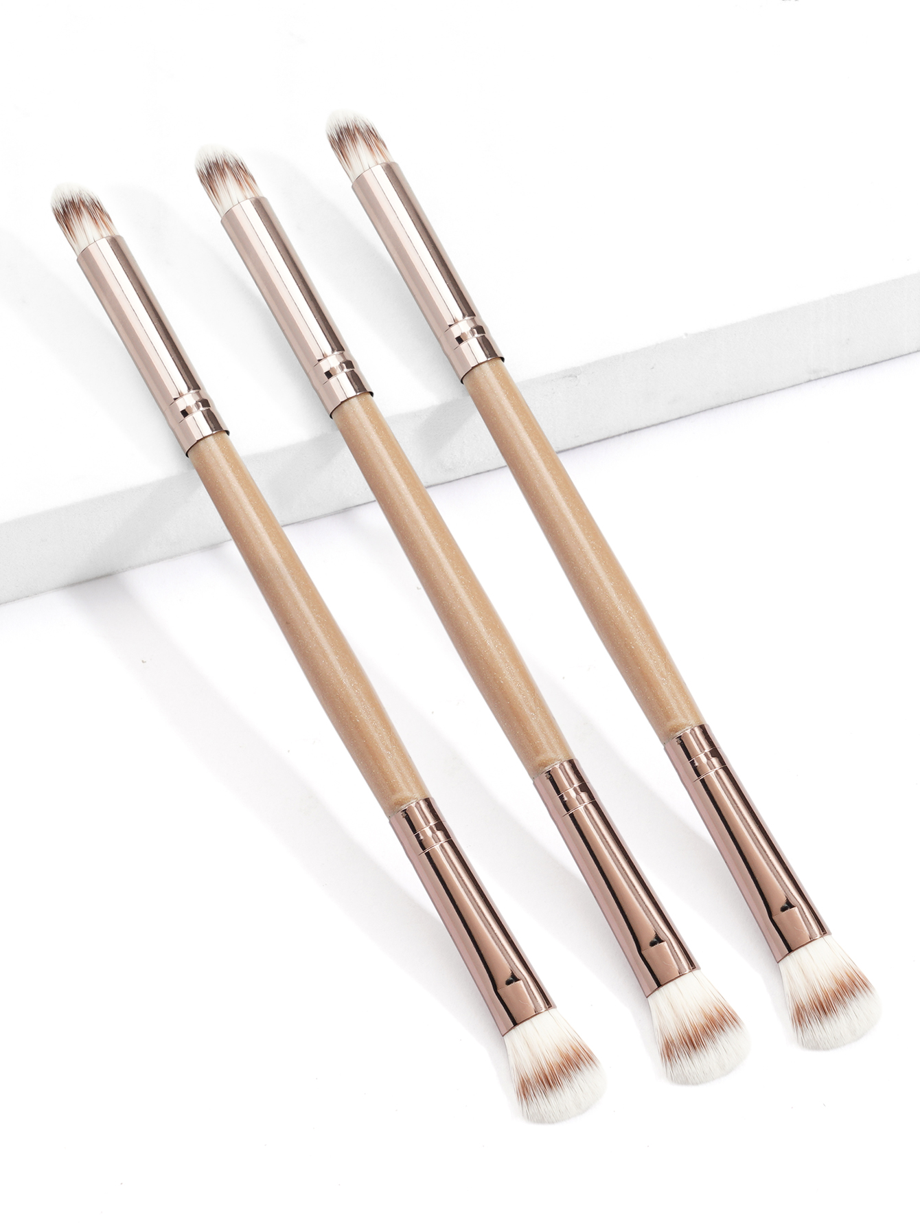 MAANGE Multi-Functional Vegan Synthetic Hair Makeup Brush Double-Ended Nose Contour  Single Blush Makeup Brush Set - 图片 1