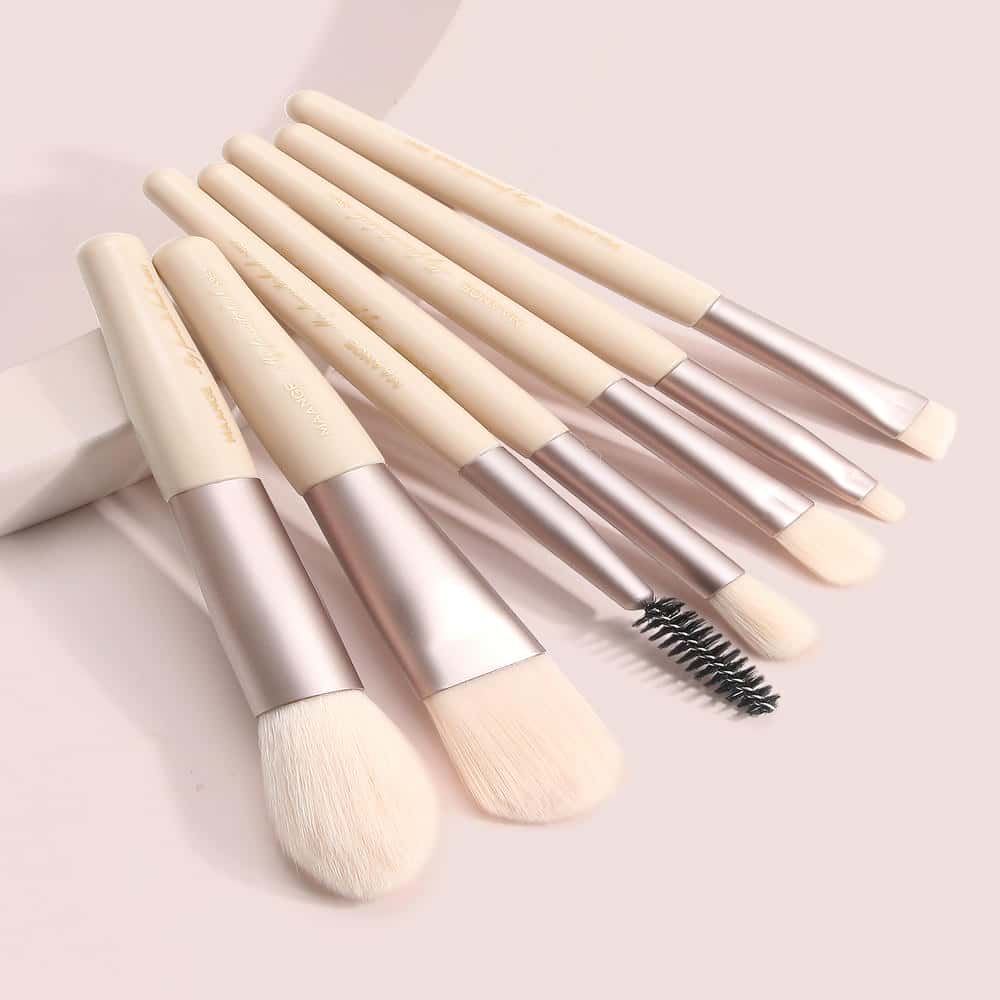 MAANGE High Quality Wholesale Private Label Vegan Nylon Make up Brushes Custom logo 7 Pcs Plastic Makeup Brush Set - 图片 3