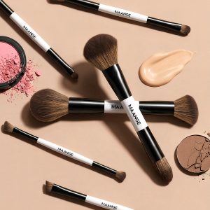MAANGE Wholesale Custom Logo 17pcs Cosmetic Brush Set Foundation Loose Powder Contour Concealer Eyeshadow Makeup Brush Set - 图片 2