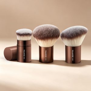 MAANGE Wholesale 3pcs Professional Makeup Brush Set Loose Powder Foundation Blush Contouring Professional Makeuop Brush Set