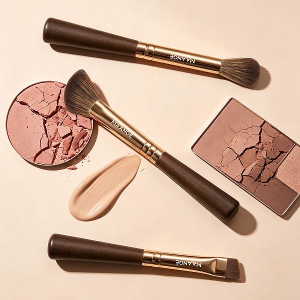 MAANGE Wholesale Private Label 8pcs Makeup Brushes Foundation Concealer Blush Short-handled Travel Portable Makeup Brush Set