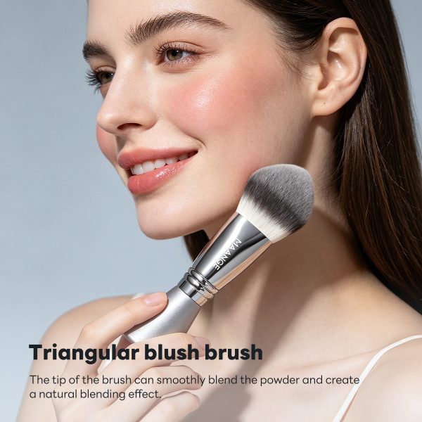MAANGE Wholesale Custom OEM&ODM Triangular Blush Brush Single Makeup Brush Loose Powder Makeup Brushes