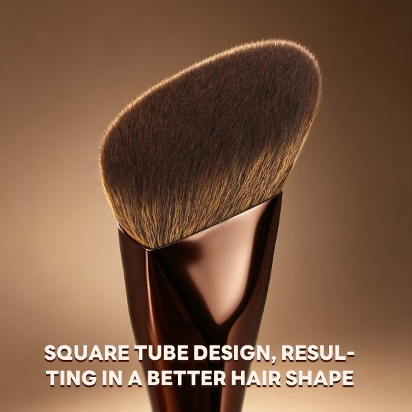 MAANGE Wholesale Custom Logo Single Sloping Makeup Brush 1pcs Powder Puff  Fluffy Soft Fibers Professional Contour  Makeup Brush