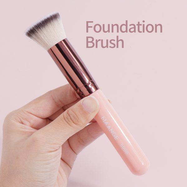 MAANGE Custom OEM&ODM Private Label Flat Foundation Brush Liquid Powder Puff Wholesale Vegan Soft Full Coverage Makeup Brush