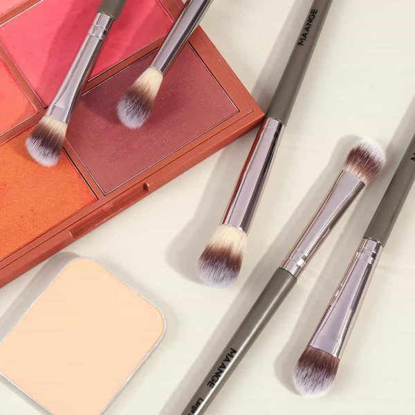 MAANGE Wholesale Custom Logo 17pcs Cosmetic Brush Set Foundation Loose Powder Contour Concealer Eyeshadow Face Makeup Brush Set