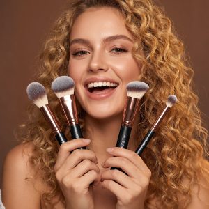 Maange Professional 4pcs Makeup Brush Set Custom OEM&ODM Logo Natural Wholesale Makeup Tools Makeup Brushes Kit - 图片 5