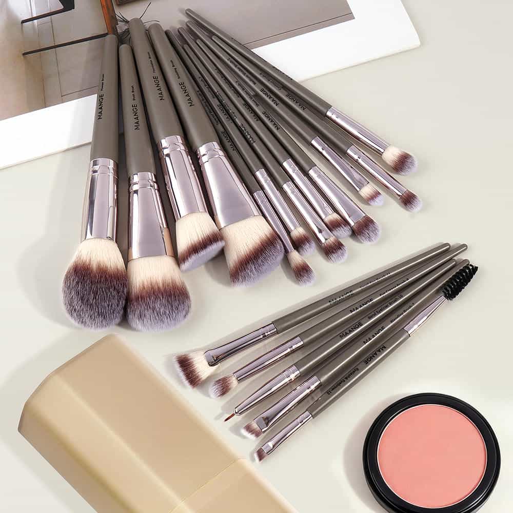 MAANGE Wholesale Custom Logo 17pcs Cosmetic Brush Set Foundation Loose Powder Contour Concealer Eyeshadow Face Makeup Brush Set - 图片 8